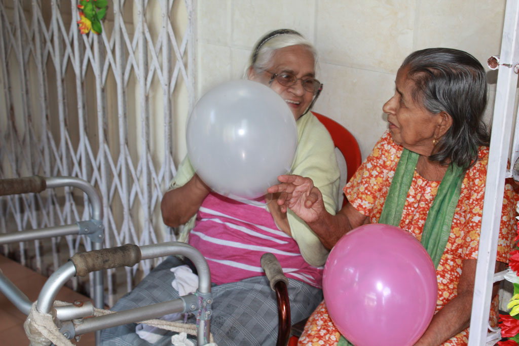 Oldage Home Visit - old-age-home-8